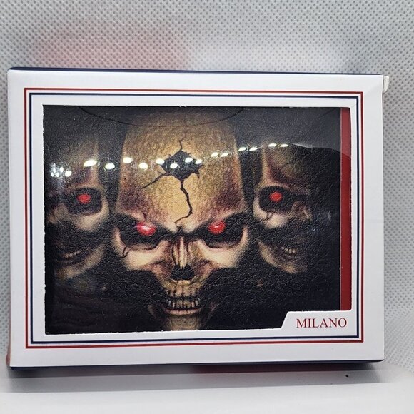 Brand New   3 Skulls Heads with Red Eyes  Wallet - Picture 1 of 4
